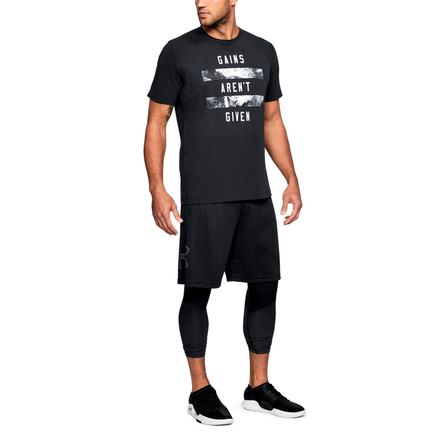 Under Armour Tech Graphic 10in Pantaloncini - Black/Graphite