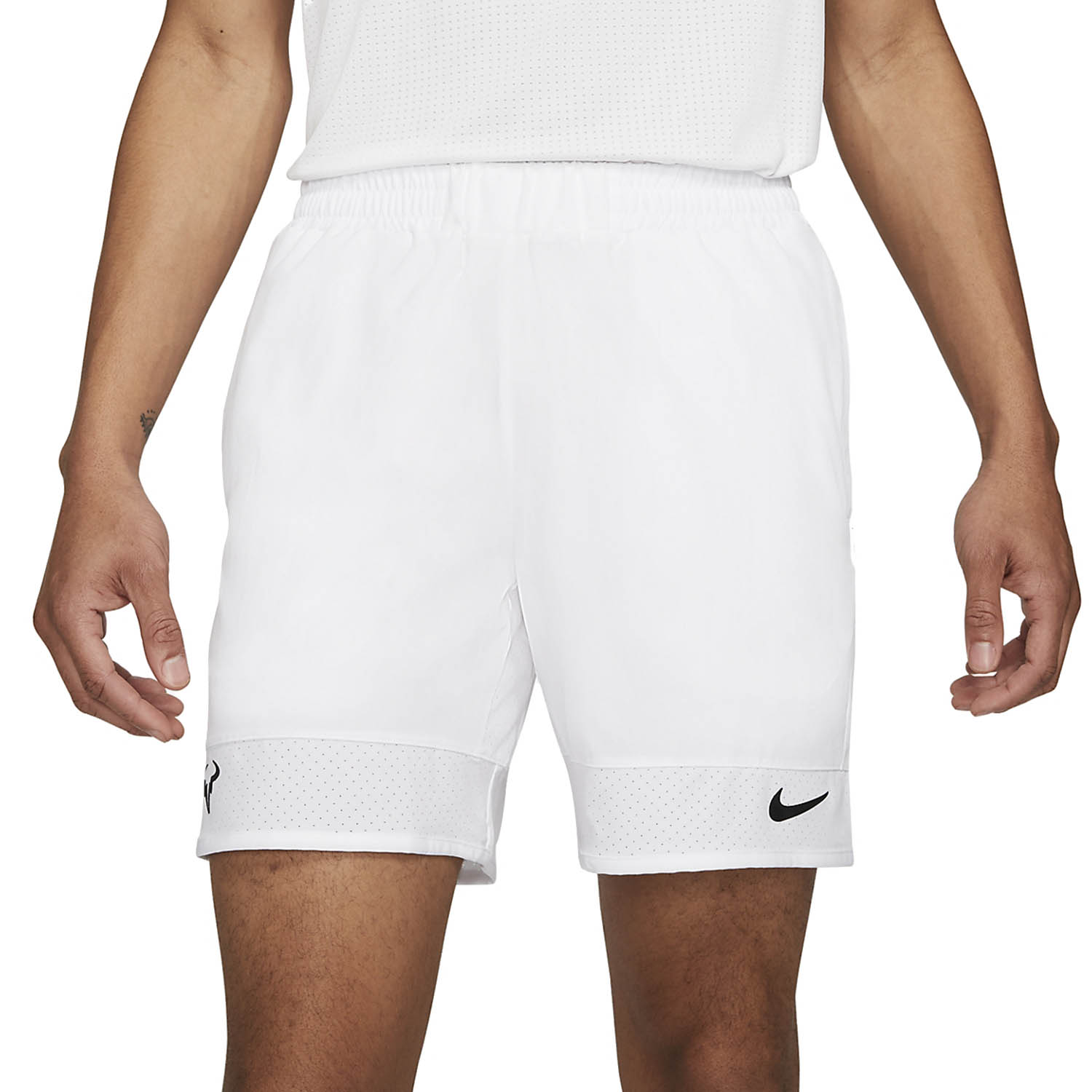 white fitted shorts