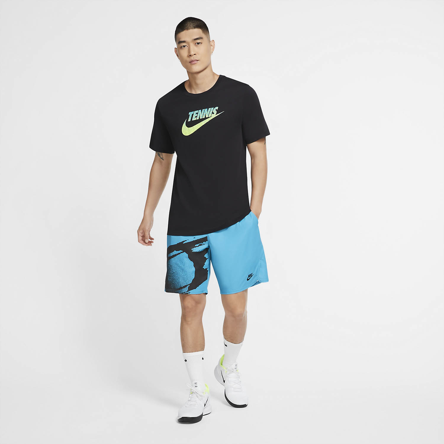Nike Court Graphic Men's Tennis T-Shirt - Black/Volt