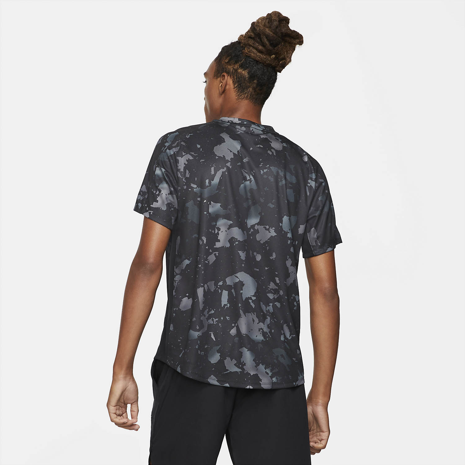 関税込み♪【Nike】 Victory ビクトリー Tシャツ Men's Nike Sportswear Victory Graphic T-Shirt | JD Sports