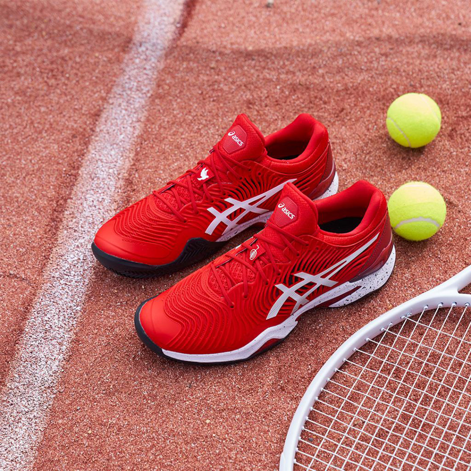 asics court clay