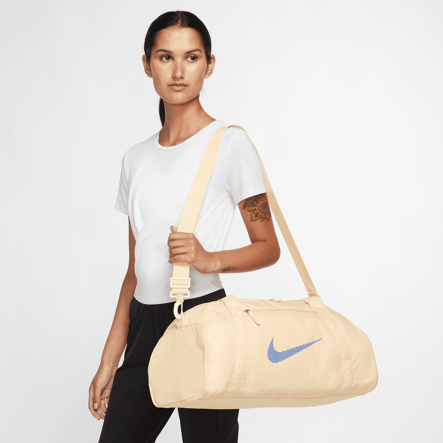 Nike Club Training Duffle - Pale Vanilla/Hyper Royal