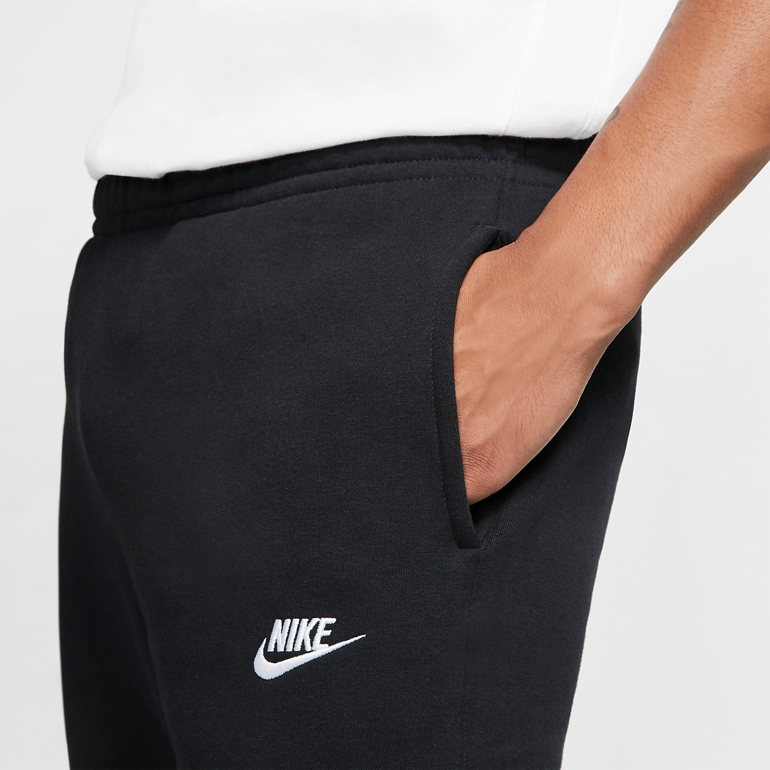 Nike Club Logo Men's Tennis Pants - Black/White