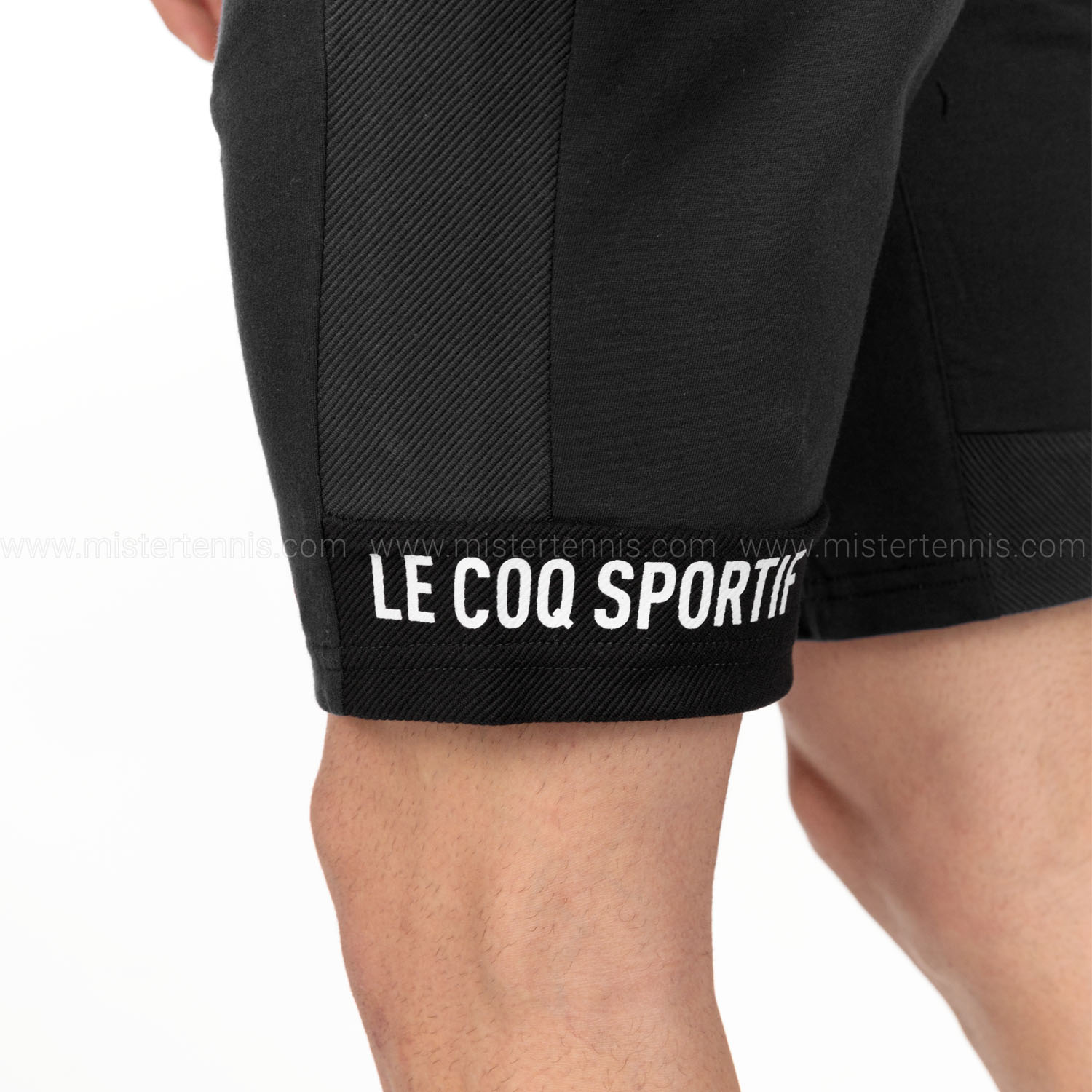 Le Coq Sportif Essentiels Bar 9in Shorts - Black