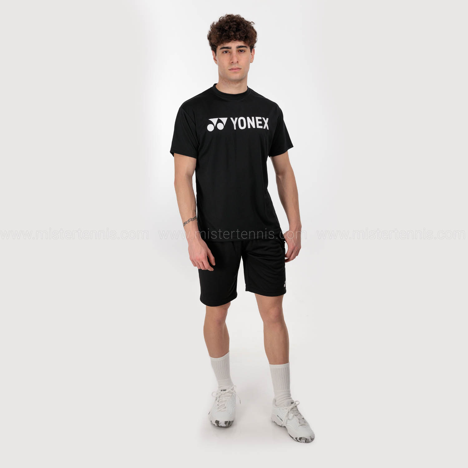 Yonex t on sale shirts and shorts