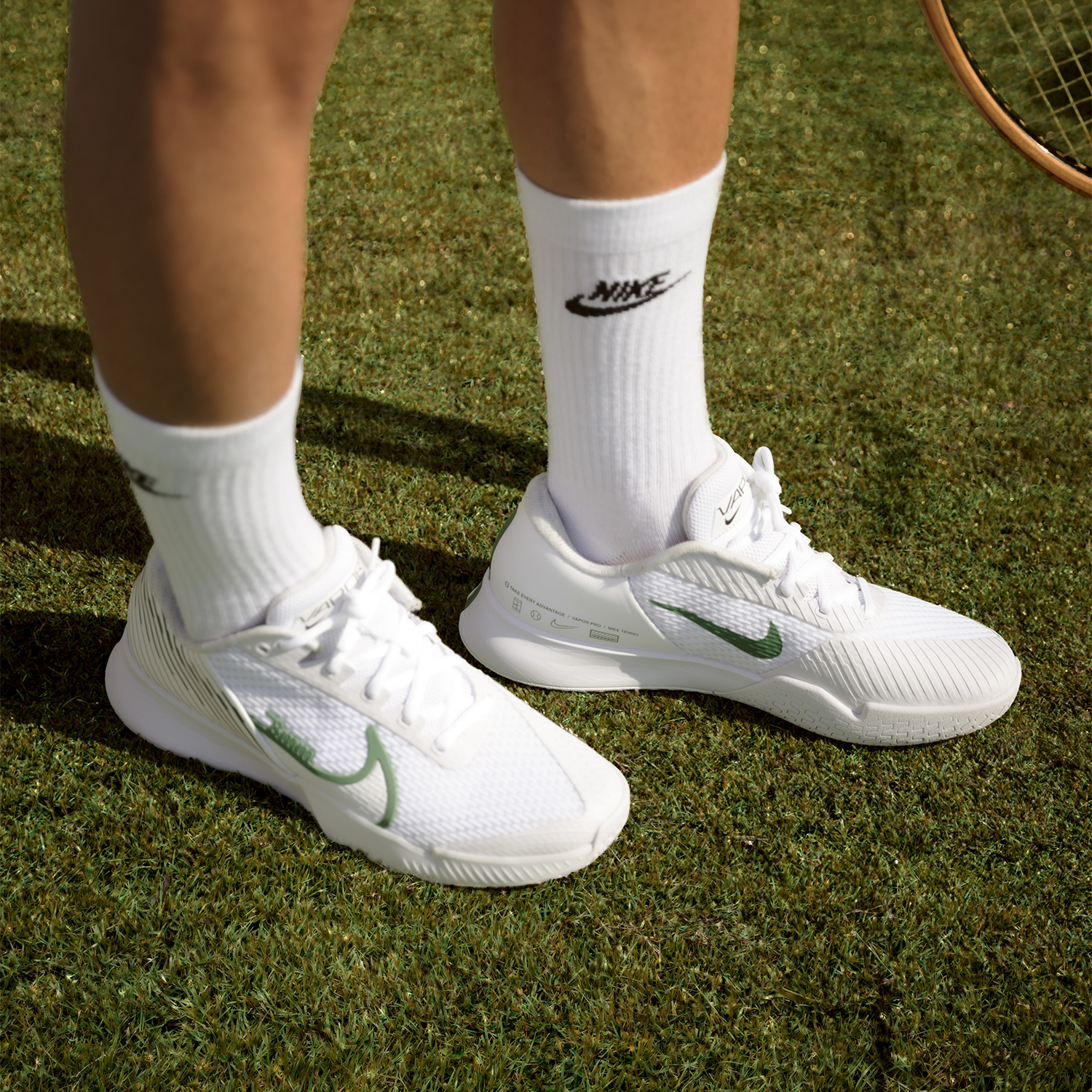 Nike Court Air Zoom Vapor Pro 2 HC Men's Tennis Shoes - White