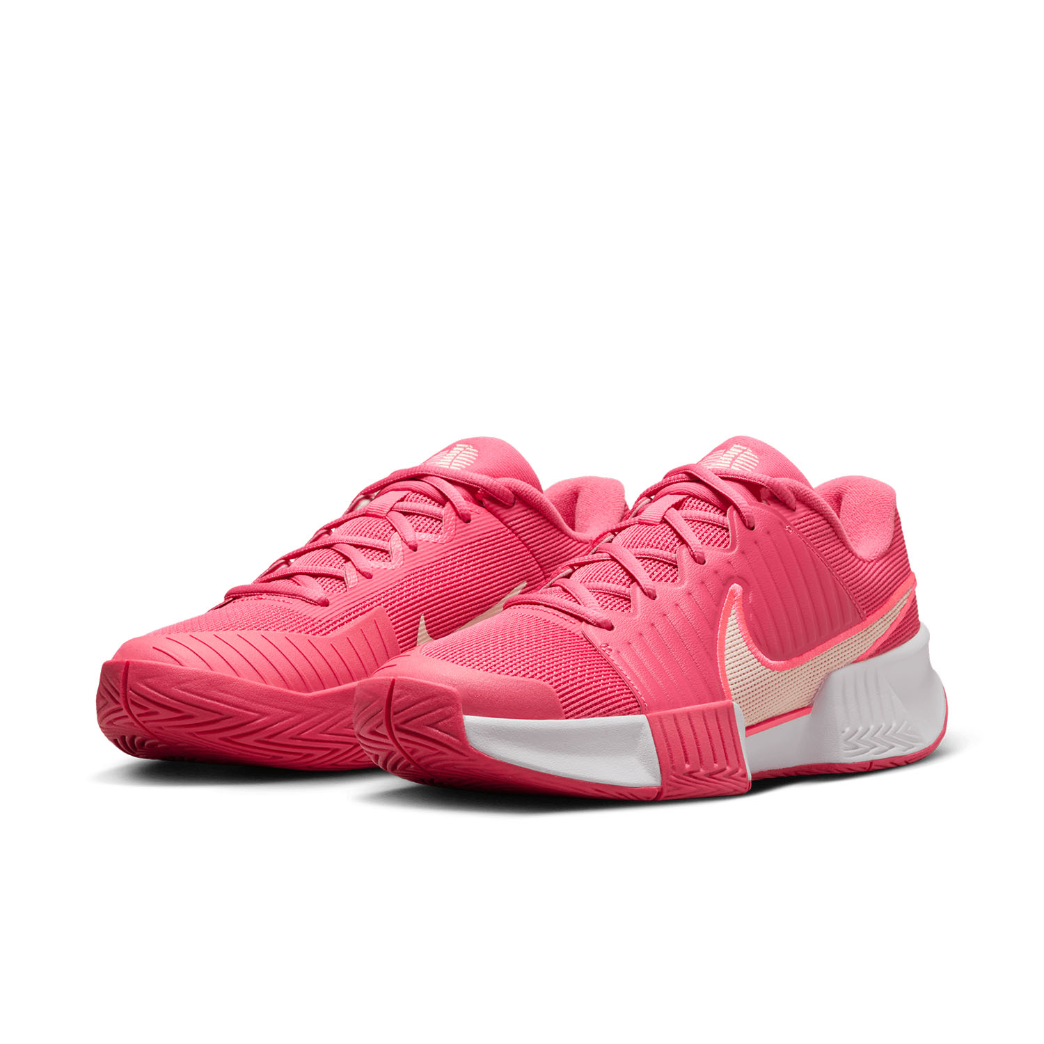 Hot pink nike tennis shoes hotsell