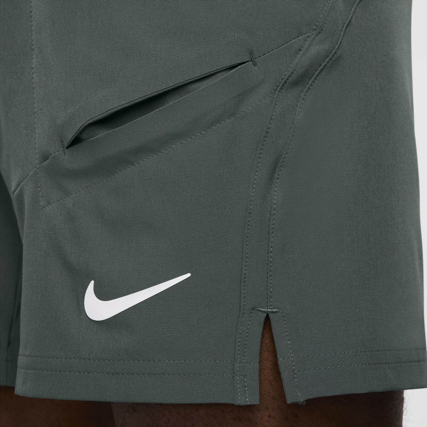 Nike Court Advantage 7in Men's Tennis Shorts - Vintage Green
