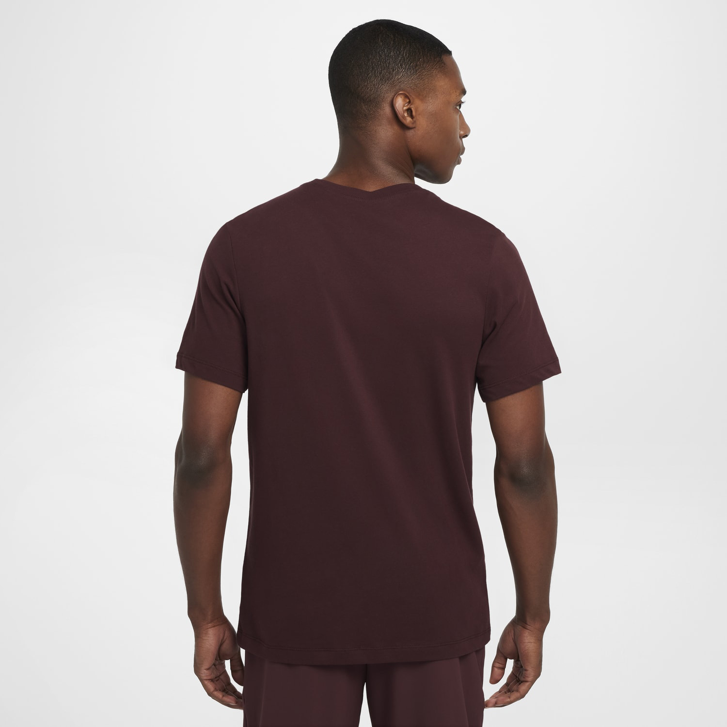 nike t shirt maroon