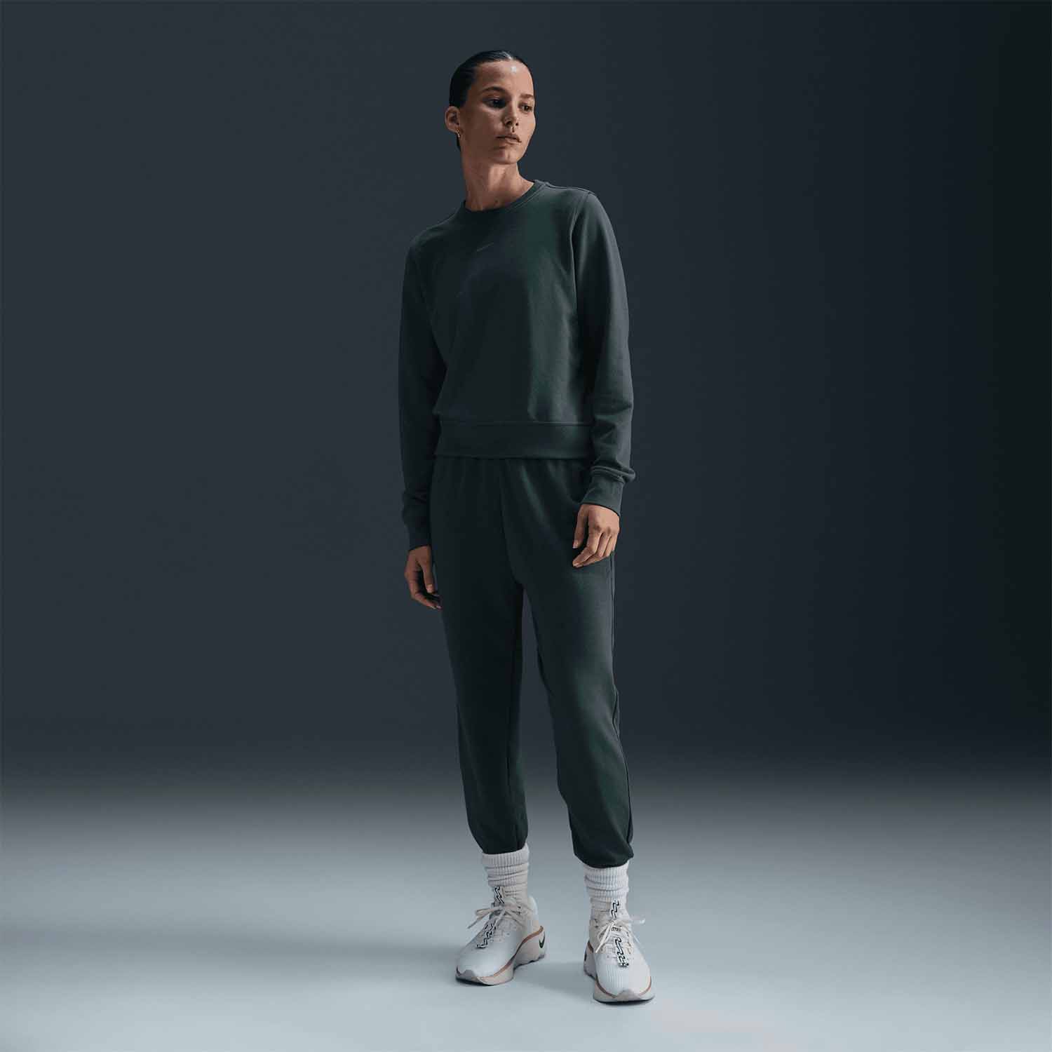 Nike Dri-FIT One Crew Hoodie - Vintage Green/Black