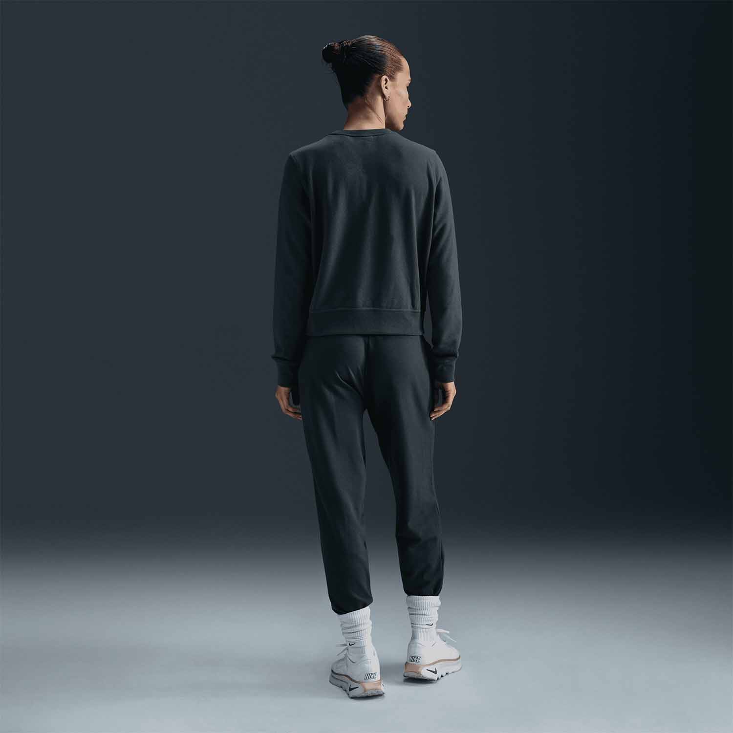 Nike Dri-FIT One Crew Hoodie - Vintage Green/Black