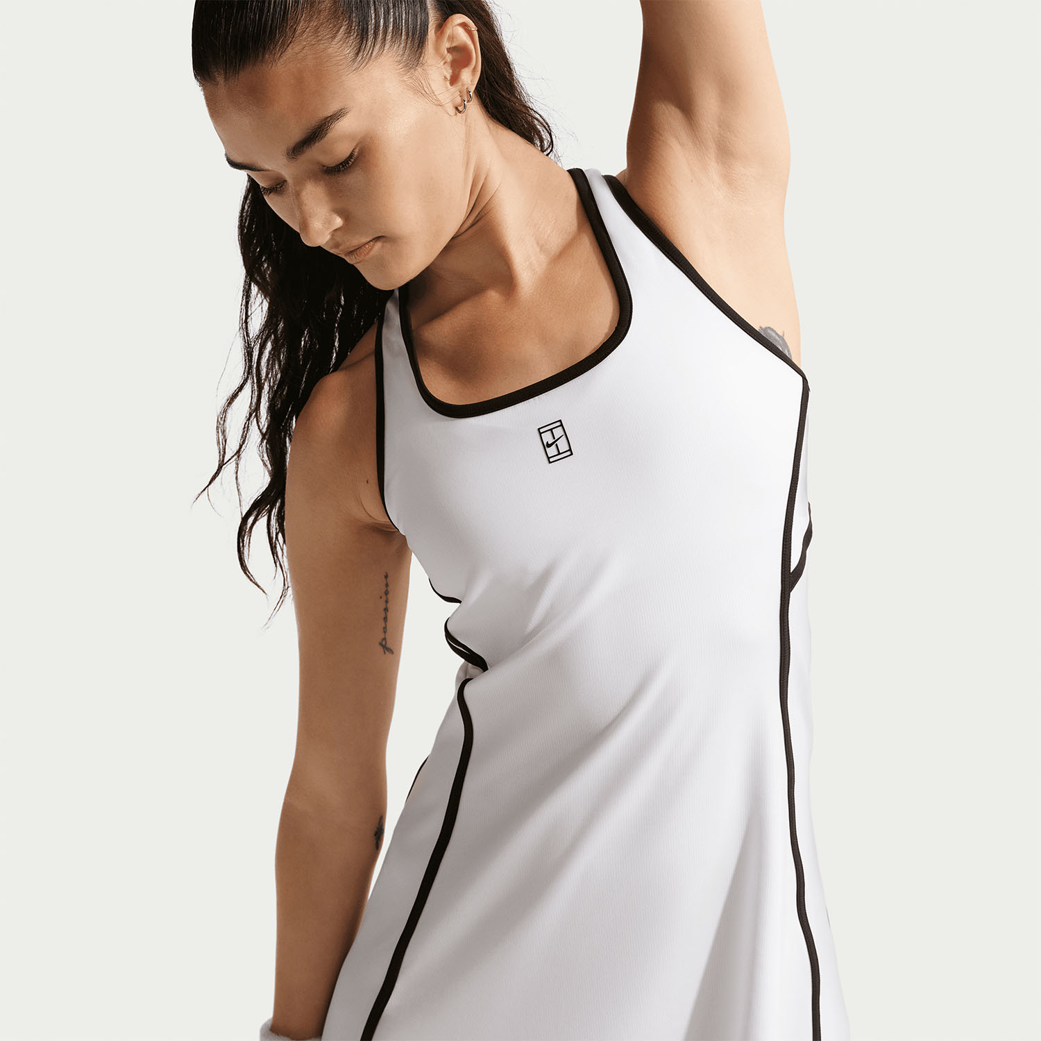 Nike Court Dri-FIT Advantage Vestito - White/Black
