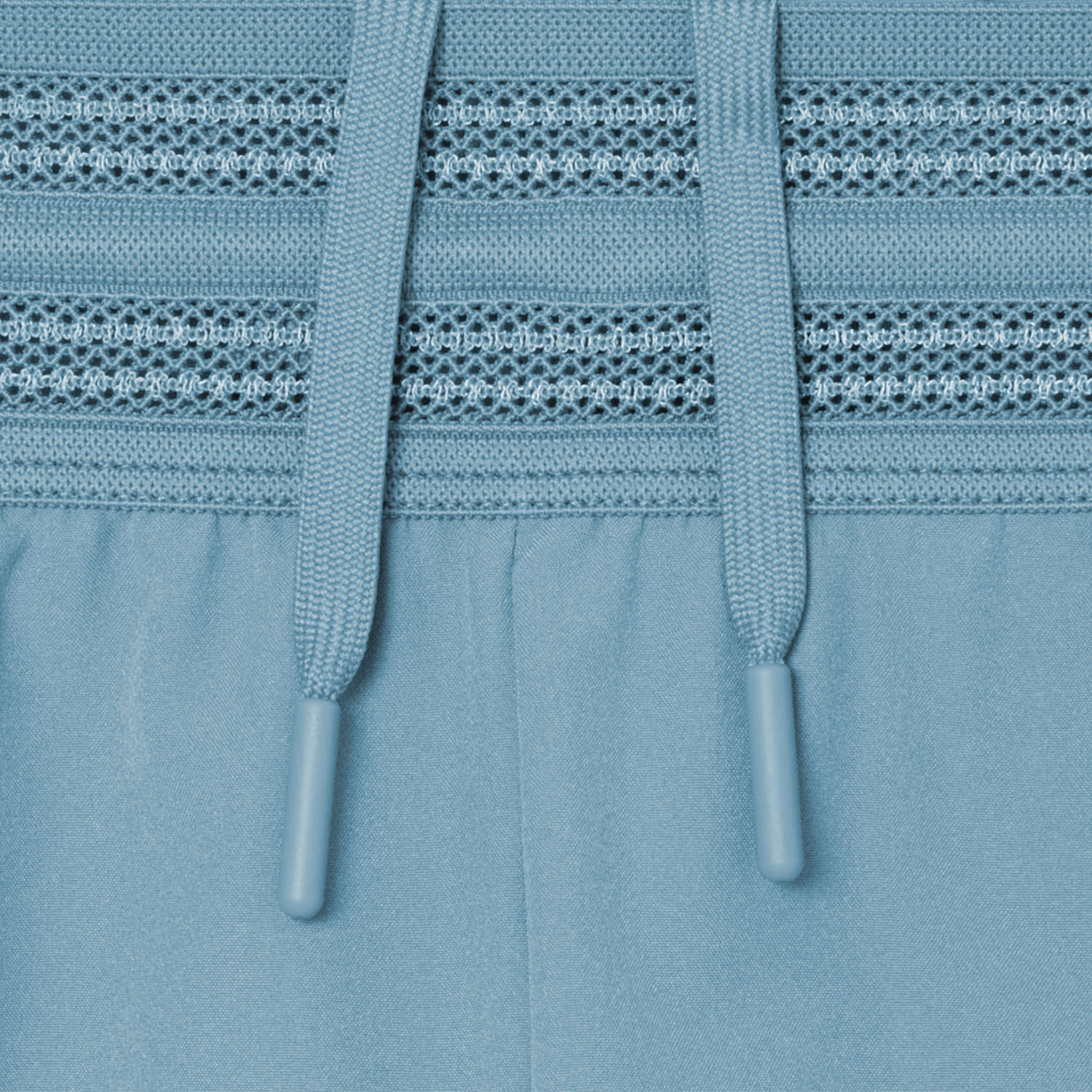 Lacoste Reflective Accent Ultra Dry 7in Shorts - Bleu