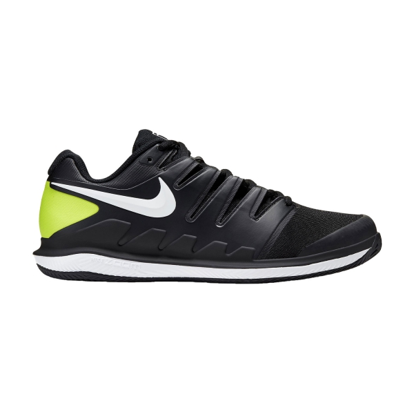 black and white nike tennis shoes
