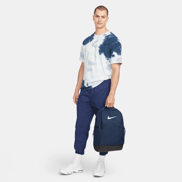 Nike Brasilia 9.5 Mochila Media - Midnight Navy/Black/White