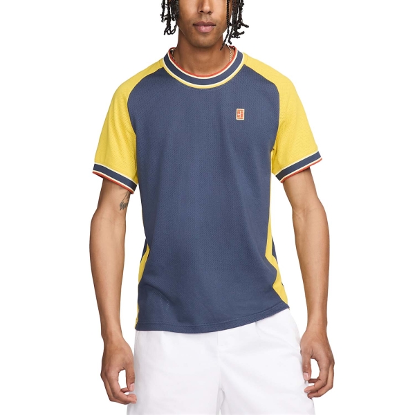 Maglietta Tennis Uomo Nike Nikecourt Heritage Logo Maglietta  Thunder Blue/Vivid Sulfur FN0318437