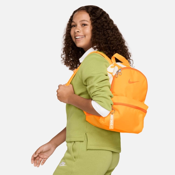 Nike Brasilia JDI Mochila Mini Niños - Laser Orange/Sail/Total Orange