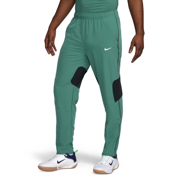 Pantaloni e Tights Tennis Uomo Nike Court Advantage Pantaloni  Black/White FD5345361
