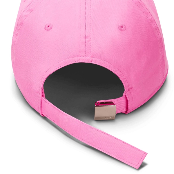 Nike Dri-FIT Club Cappello - Playful Pink/Metallic Silver