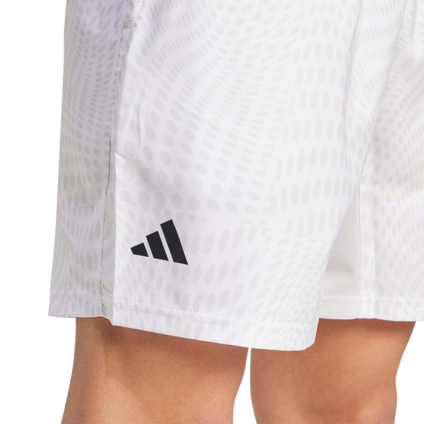 adidas Club Graphic Logo 7in Pantaloncini - White/Dash Grey