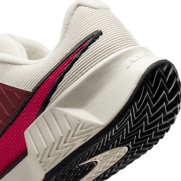 Nike Zoom GP Challenge Pro Clay - Pale Ivory/Rush Pink/Sail/Team Red