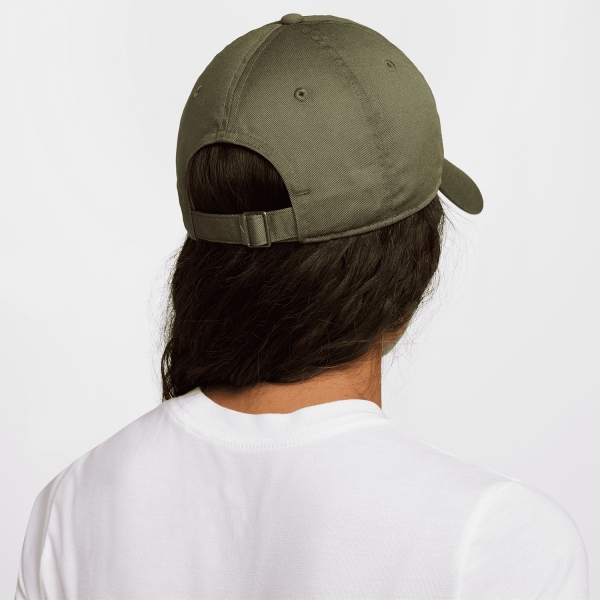 Nike Club Cappello - Medium Olive/White