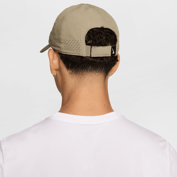Nike Dri-FIT ADV Club Gorra - Desert Khaki/White