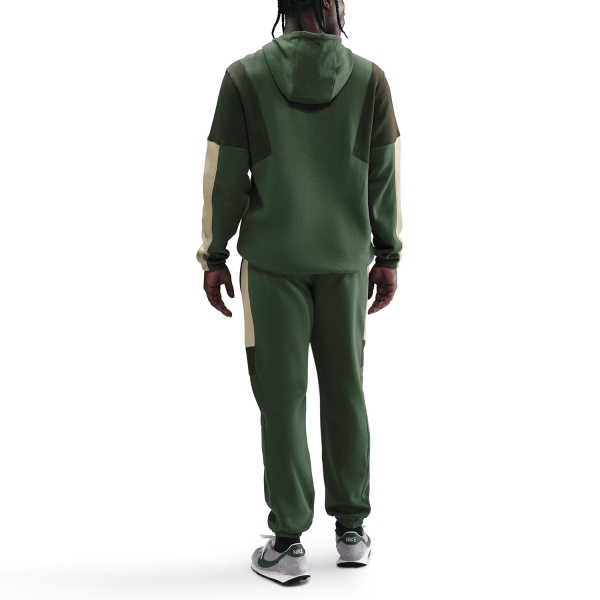 Nike Club Fleece Tuta - Fir/Parachute Beige/Sequoia/White