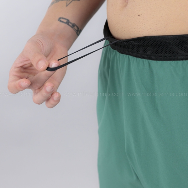 Mizuno Stargazer 9in Pantaloncini - Follage Green