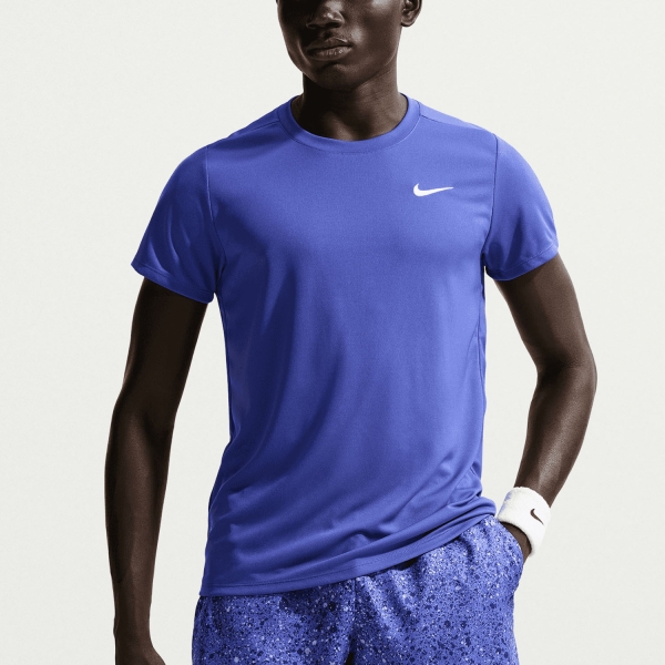 Camisetas de Tenis Hombre Nike Court Victory Camiseta Lapis/White FZ6921430