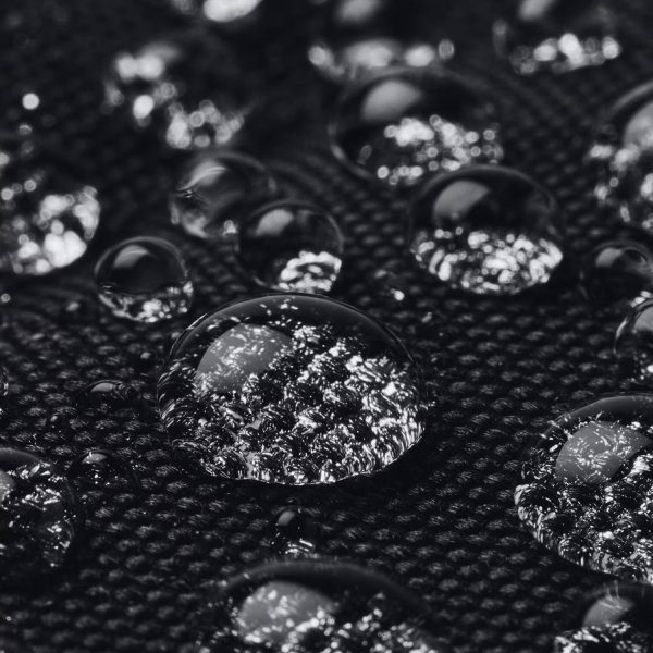 Under Armour Contain Duo Bolso Pequeño - Black/Metallic Gold