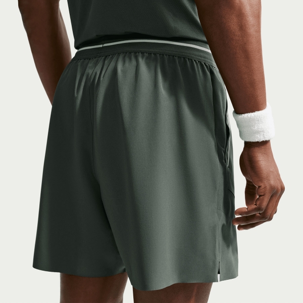 Nike Court Advantage 6in Pantaloncini - Camo Green/Cucumber Calm