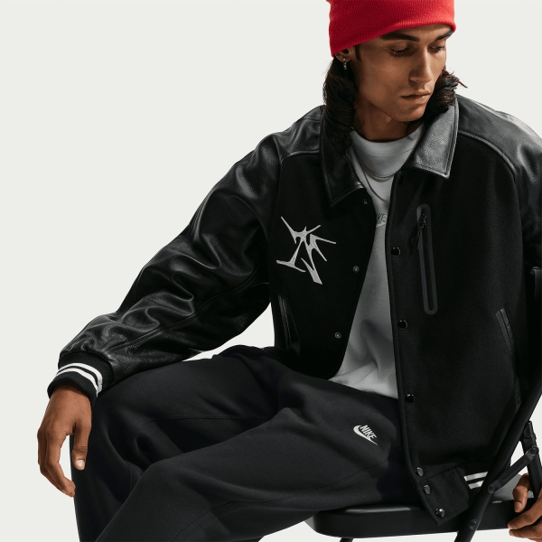 Nike Club Pants - Black/Metallic Silver