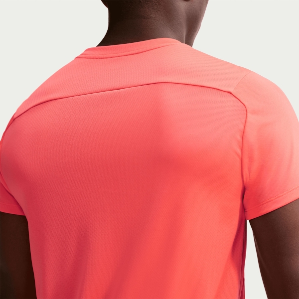 Nike Court Victory Camiseta - Bright Crimson/Black