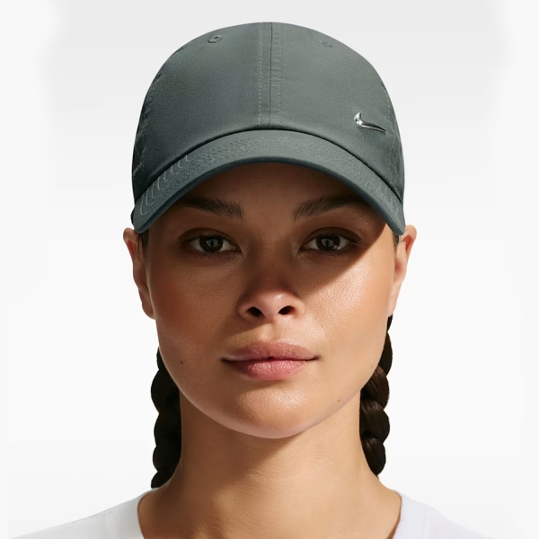 Cappelli e Visiere Tennis Nike DriFIT Club Cappello  Camo Green/Metallic Silver FB5372303