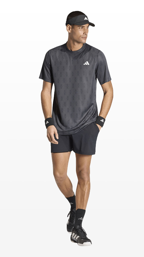 adidas Graphic Look