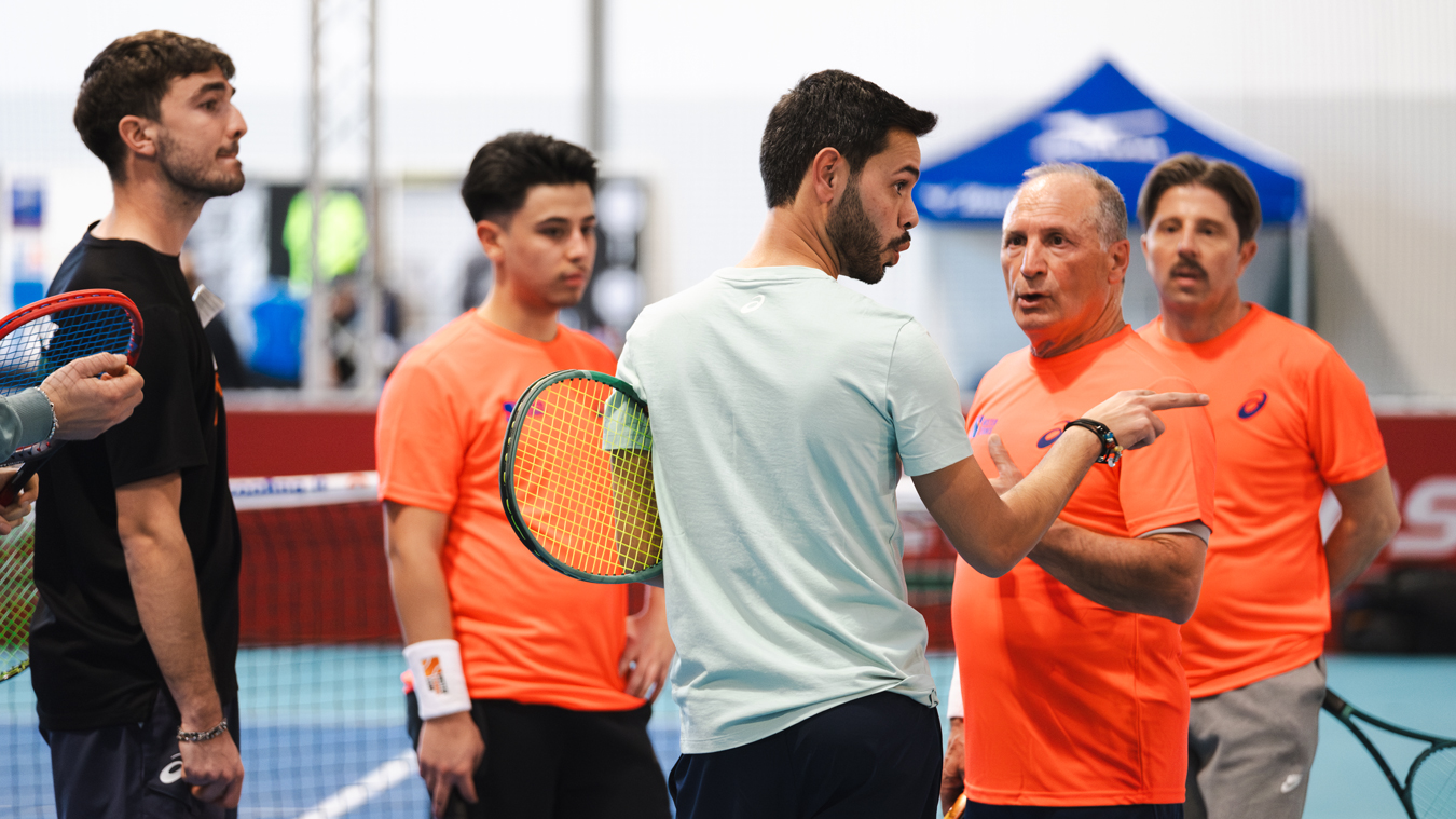 MisterTennis and Asics